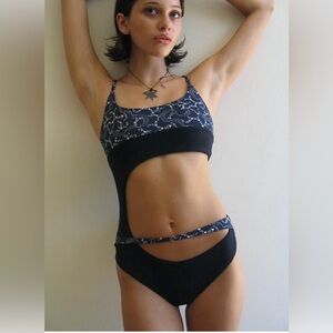 Thea Ribbed Bandana One Piece Swimsuit  L Frankie’s Bikinis